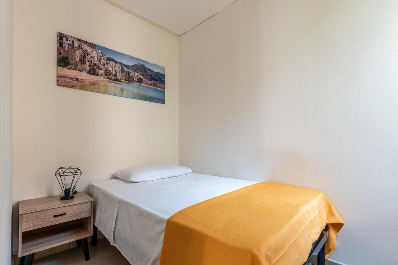 I Mori-Holiday Apartment Palermo Luaran gambar
