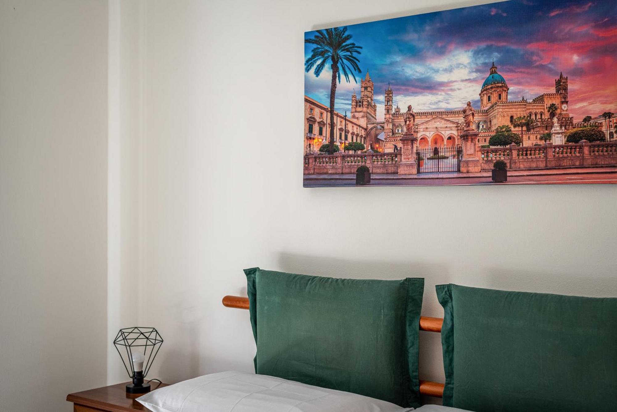 I Mori-Holiday Apartment Palermo Luaran gambar