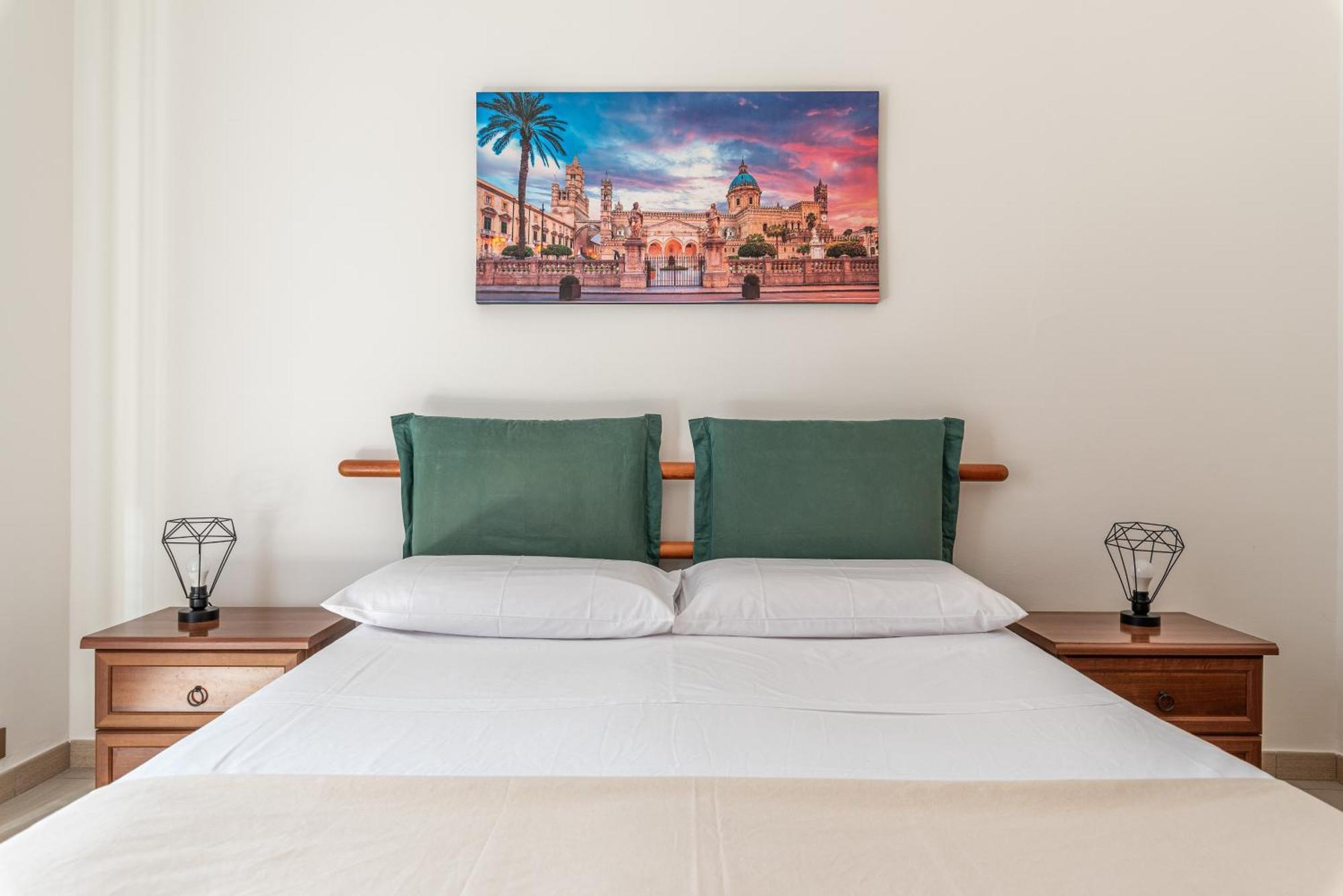 I Mori-Holiday Apartment Palermo Luaran gambar