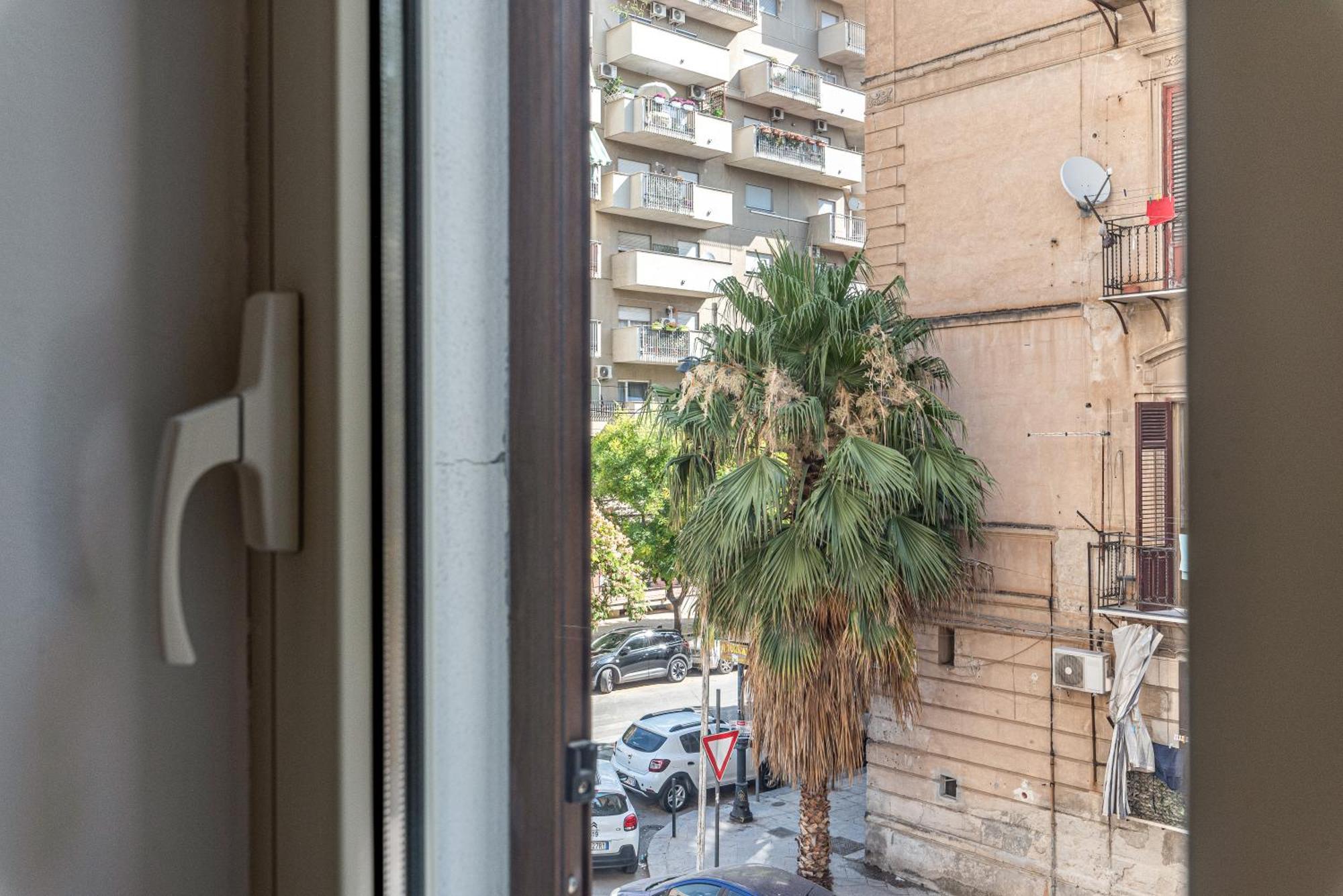 I Mori-Holiday Apartment Palermo Luaran gambar
